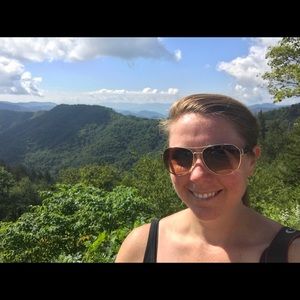 Meet your Posher, Jocelyn